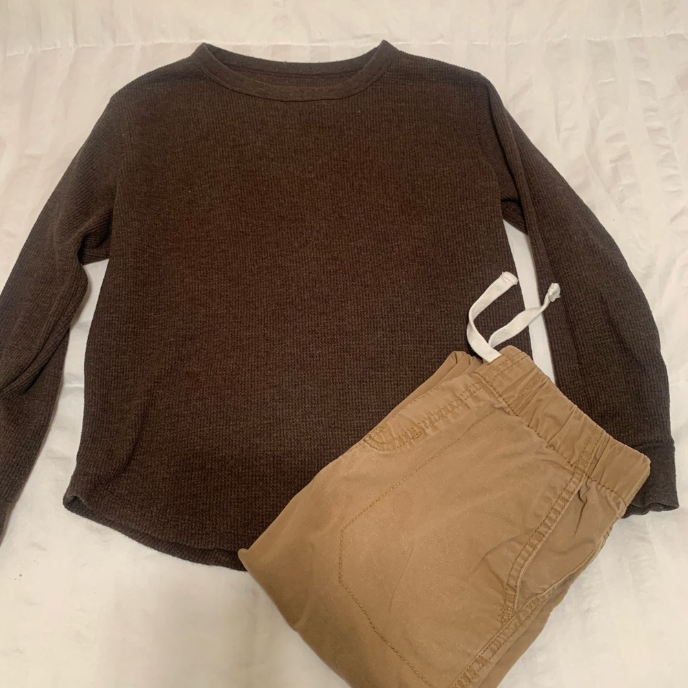 Boys Old Navy/ Cat and Jack Waffle Weave Shirt and Khakis Size 8 Outfit